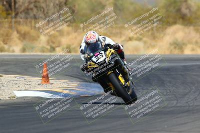 media/Mar-27-2022-CVMA (Sun) [[4786de14bf]]/Race 10 Supersport Shootout/